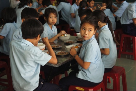 kids_eating2_medium